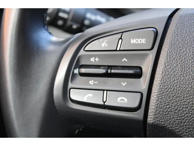 Hyundai i10 1.0 2021 Benzine 19