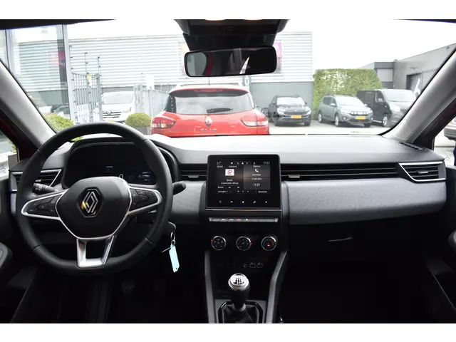 Renault Clio TCe 90 GPF evolution 2024 Benzine 9