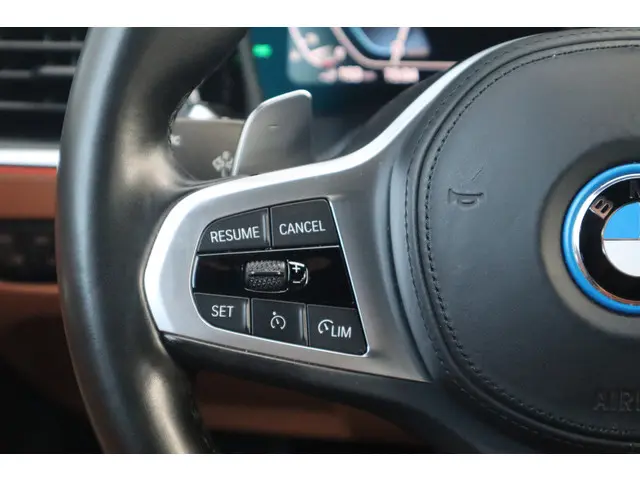 BMW 3 Serie 320e M-Sport 2022 Hybride Benzine 30