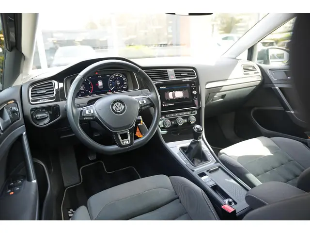 Volkswagen Golf 1.4 TSI Highline 2017 Benzine 2