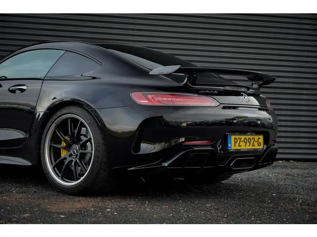 Mercedes-Benz AMG GT 4.0 R 2017 Benzine 39