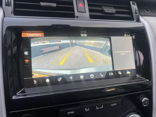 Land Rover Discovery 2.0 Td4 HSE 7p. 2017 Diesel 23