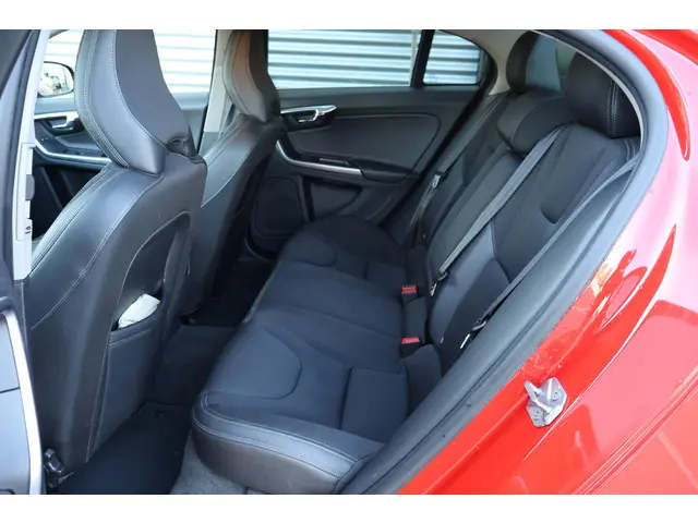 Volvo S60 1.5 T2 Nordic+ 2017 Benzine 9