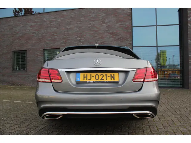 Mercedes-Benz E-Klasse 200 Edition AMG 2015 Benzine 10