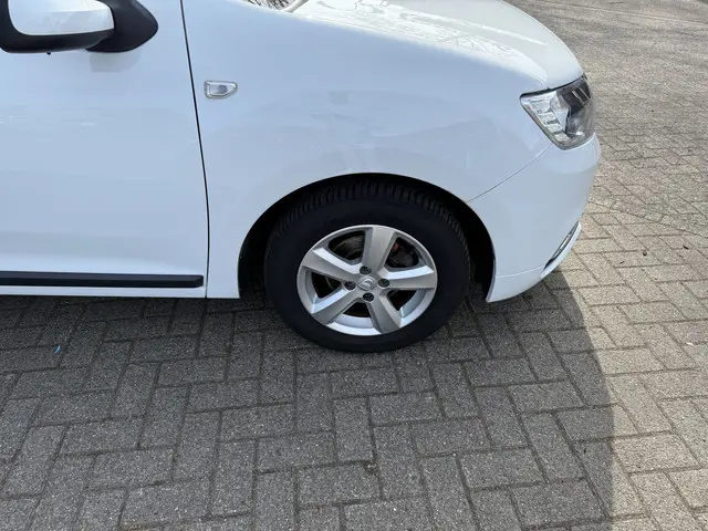 Dacia Logan MCV 0.9 TCe Laureate Navi Camera 2020 Benzine 7