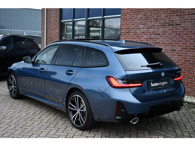 BMW 3 Serie Touring 330e M-Sport 2025 Hybride Benzine 73