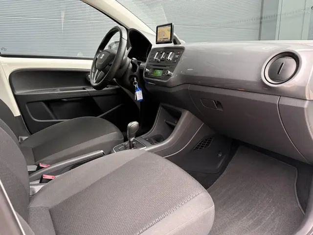 SEAT Mii 1.0 Style Sport 2013 Benzine 15