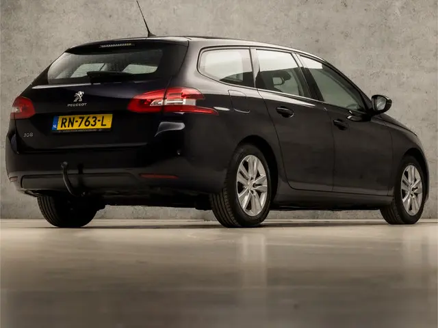 Peugeot 308 SW 1.2 PureTech Sport 2018 Benzine 5
