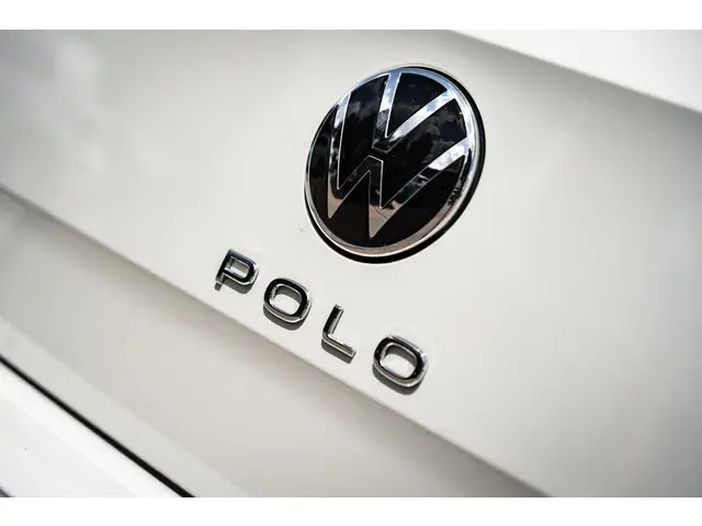 Volkswagen Polo 1.0 TSI R-Line Business 2024 Benzine 35