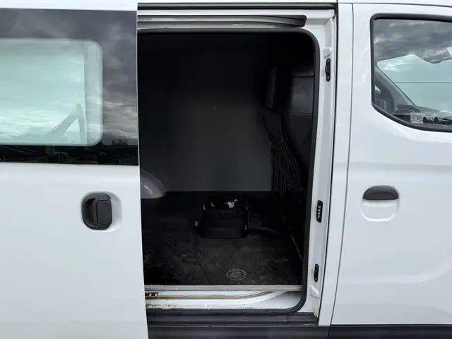 Maxus eDeliver3 50kWh 122PK 2022 Elektrisch 10