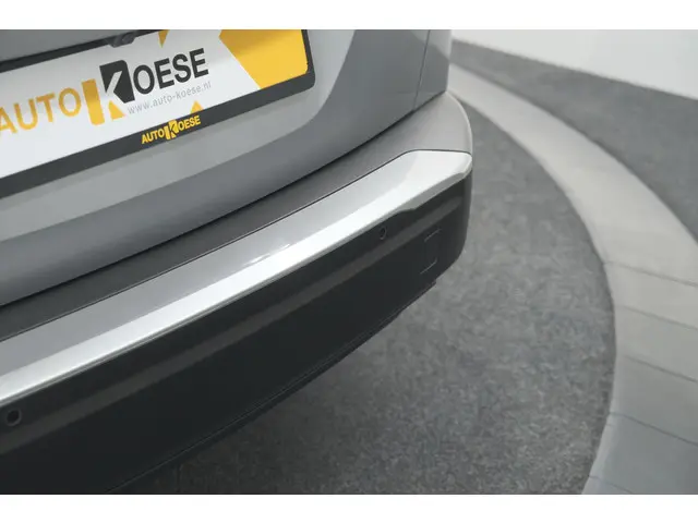 Peugeot e-2008 EV Active 50 kWh 2022 Elektrisch 23
