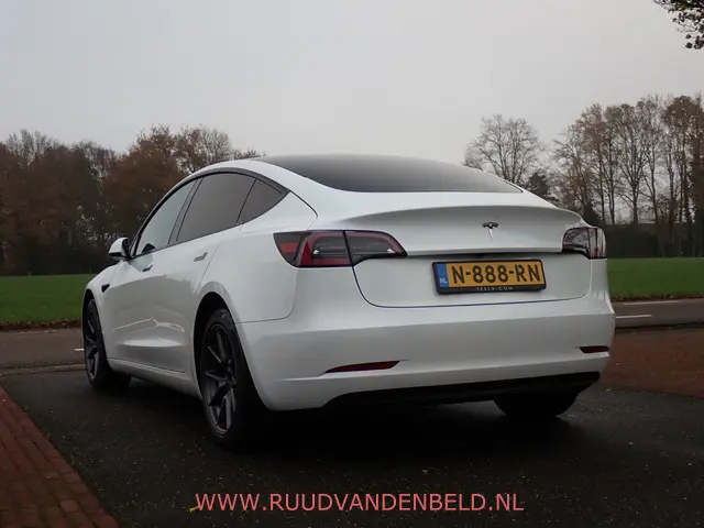 Tesla Model 3 SR+ 60kWh 2021 Elektrisch 5