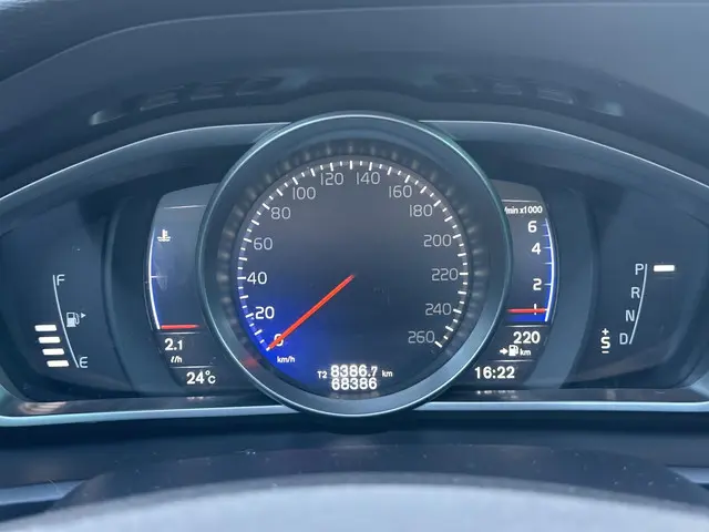 Volvo V40 1.5 T3 Polar+ Sport 2020 Benzine 14