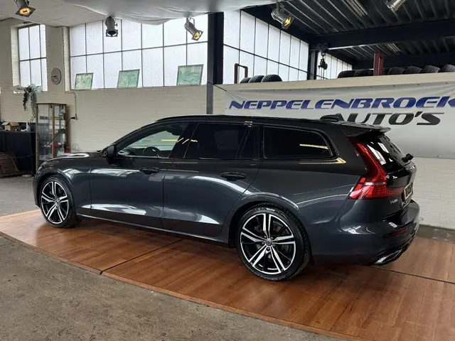 Volvo V60 3