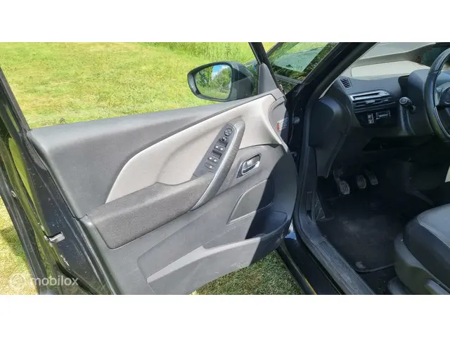 Citroën C4 Picasso 1.6 VTi Intensive 2014 Benzine 10