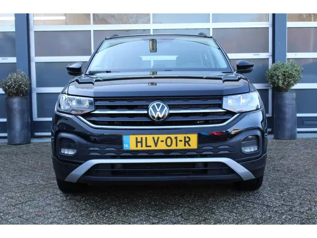Volkswagen T-Cross 1.0 TSI Life 2023 Benzine 4
