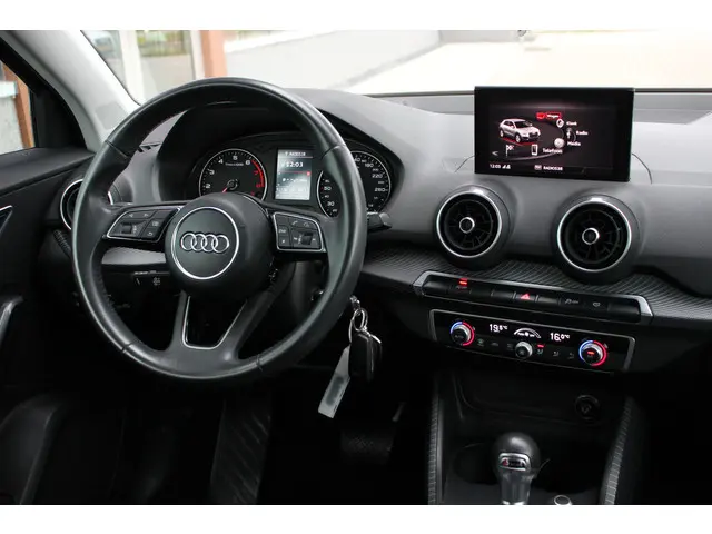 Audi Q2 1.4 TFSI | Limited | S-Tronic | Led | Navi 2018 Benzine 17