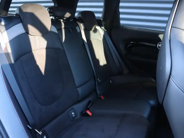 MINI Clubman JCW ALL4 2020 Benzine 10