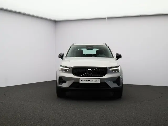 Volvo XC40 2.0 B4 Plus Dark 2025 Benzine 33