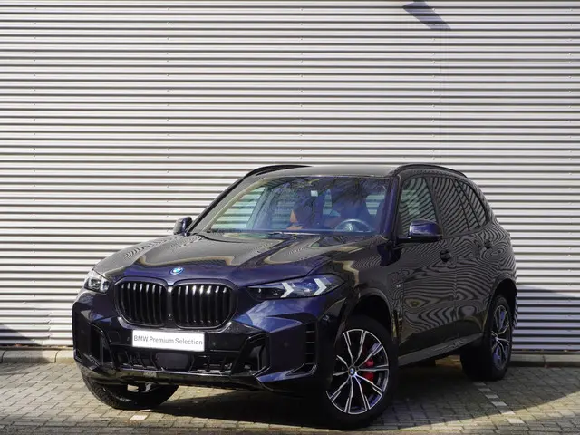 BMW X5 xDrive50e Launch Edition 2023 Hybride Benzine 31