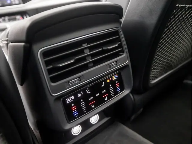 Audi Q7 50 TDI quattro S-Line Sport 2019 Diesel 27