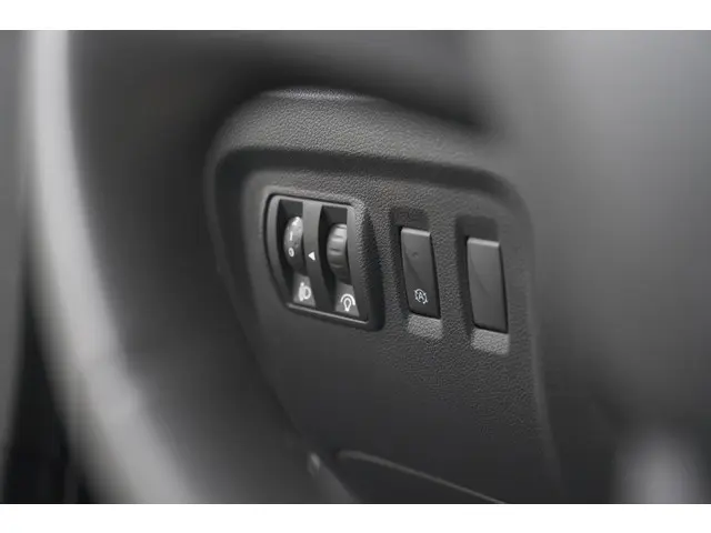 Renault Captur TCe 90 Limited 2018 Benzine 35