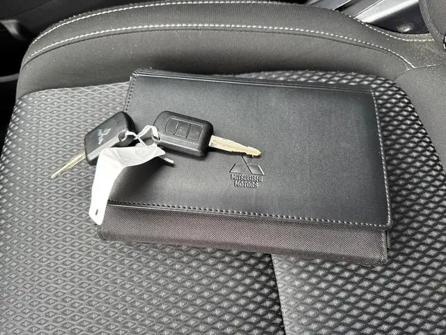 Mitsubishi Outlander 2.0 Connect Pro 2017 Benzine 31