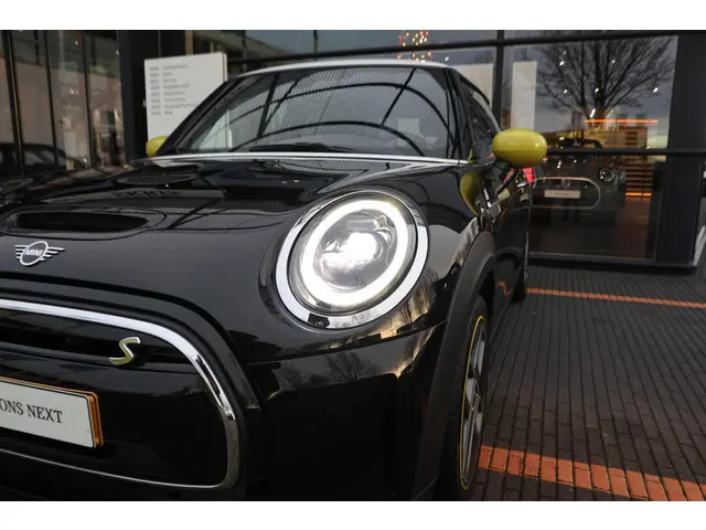 MINI Electric 3-deurs 2021 Elektrisch 8