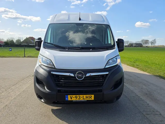 Opel Movano 2.2D 140 L2H2 3.5T 2022 Diesel 10