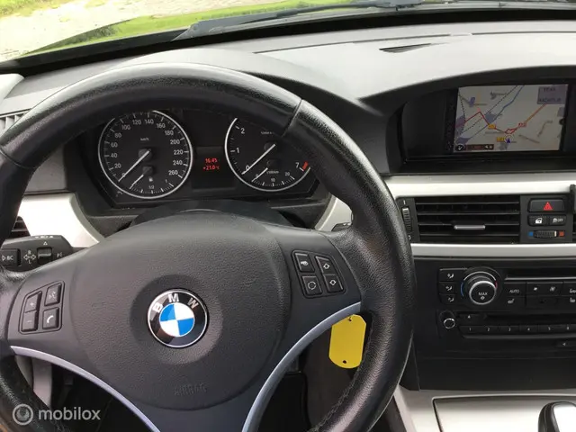 BMW 3 Serie Touring 318i Automaat 2012 Benzine 14