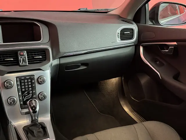 Volvo V40 Cross Country 1.5 T3 Nordic+ 2016 Benzine 17