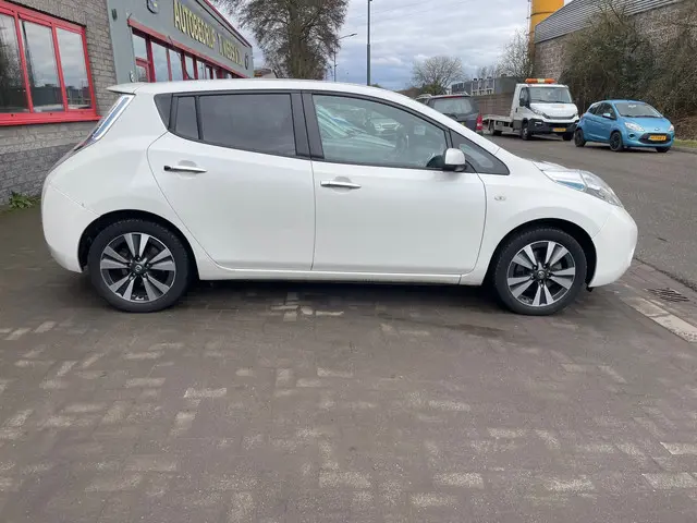 Nissan Leaf Tekna 30 kWh 2016 Elektrisch 12