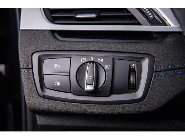 BMW X2 xDrive25e High Executive 2023 Hybride Benzine 35