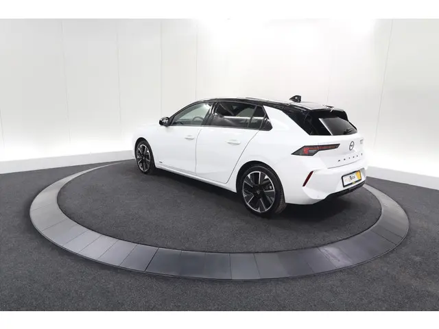 Opel Astra Electric 54 kWh GS Ultimate 2023 Elektrisch 82