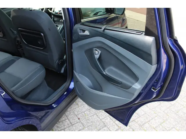 Ford C-MAX 1.6 Eco. Titanium 2014 Benzine 22