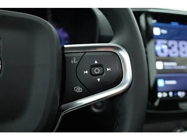 Volvo XC40 2.0 B4 Ultra Dark 2024 Hybride Benzine 11