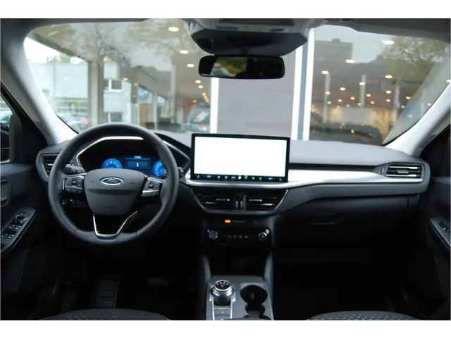 Ford Kuga 2.5 PHEV 243pk Titanium 2024 Hybride Benzine 11