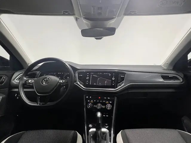 Volkswagen T-Roc 1.5 TSI Sport 2021 Benzine 40