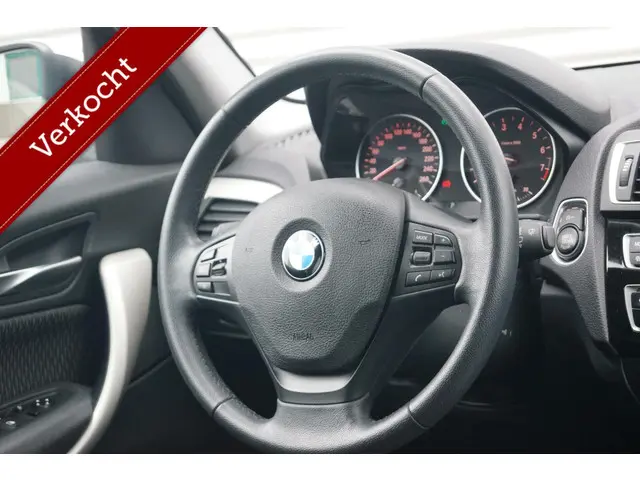 BMW 1 Serie 118i 2016 Benzine 15
