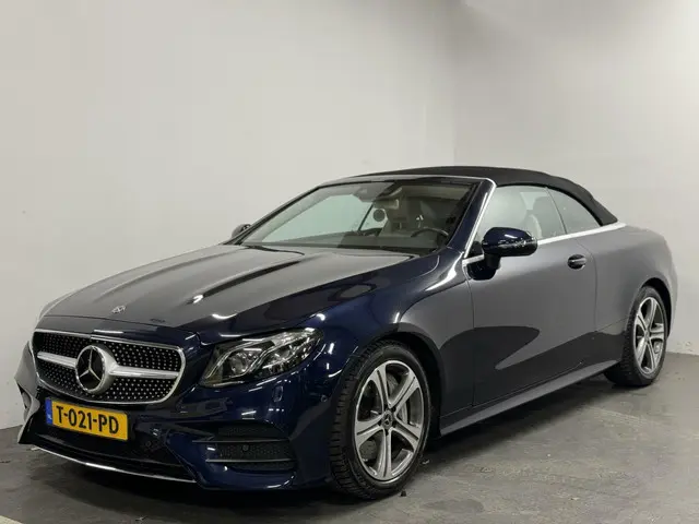 Mercedes-Benz E-Klasse Cabrio 300 AMG LINE 2018 Benzine 9
