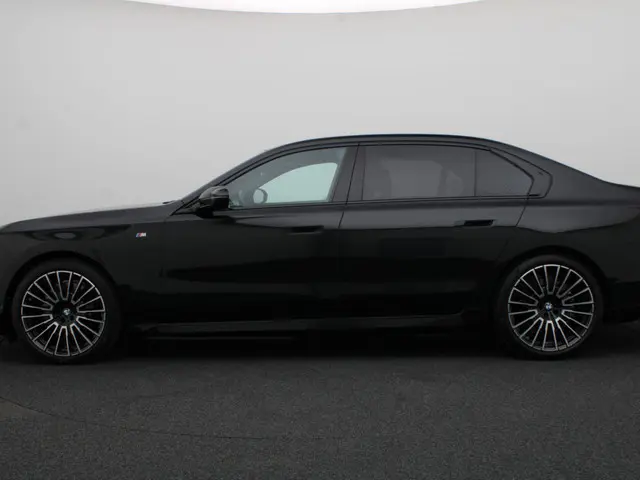 BMW i7 xDrive60 2025 Elektrisch 4