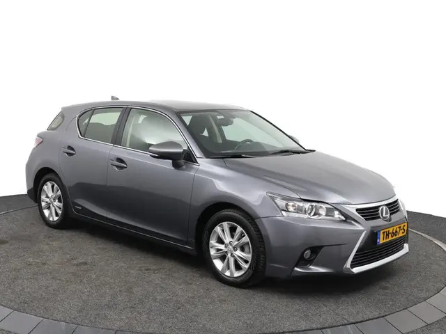 Lexus CT 200h Business Line 2017 Hybride Benzine 13