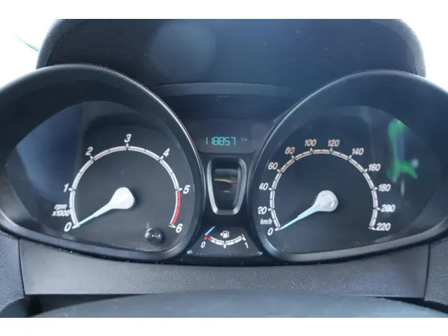 Ford Transit Courier 1.5 TDCI Trend 2019 Diesel 15