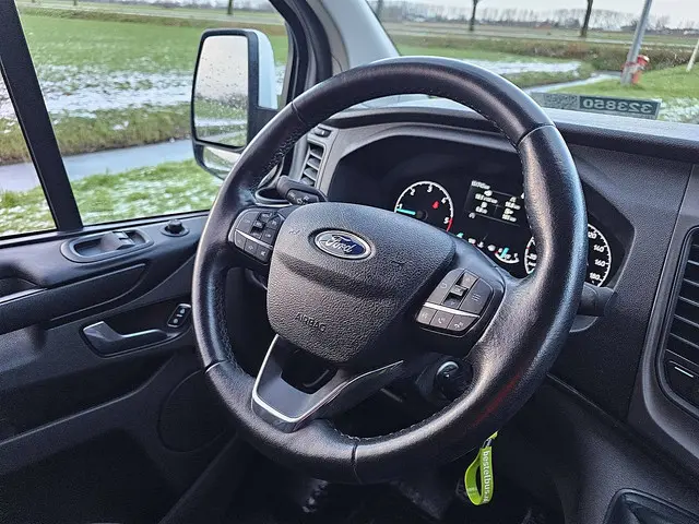 Ford Transit Custom 2.0 2021 Diesel 10
