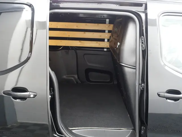 Opel Combo 1.5D Euro 6 L2 Sport Edition- 2019 Diesel 35