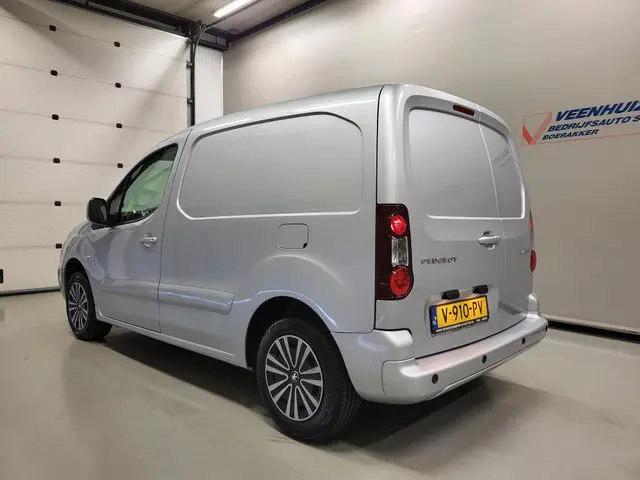Peugeot Partner 1.6BlueHDi 3-persoons Euro 6! 2018 Diesel 15