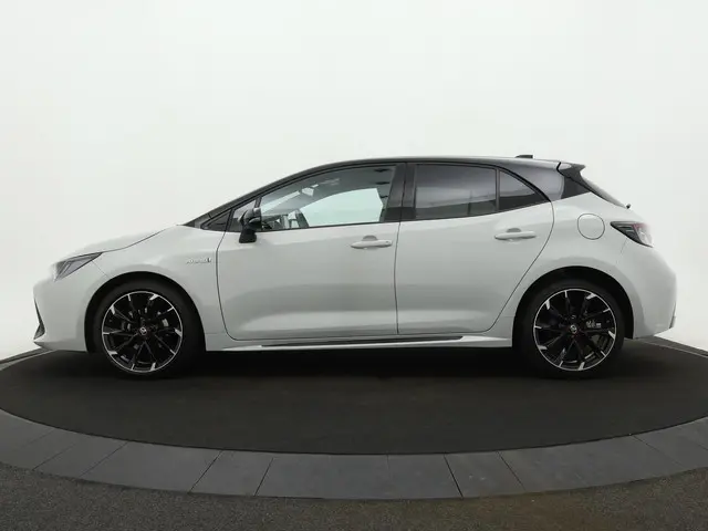 Toyota Corolla 1.8 Hybrid GR-Sport 2021 Hybride Benzine 3
