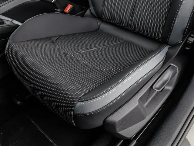 Audi A1 Sportback 25 TFSI S edition 95 PK 2025 Benzine 12