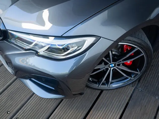 BMW 3 Serie Touring 330e 2021 Hybride Benzine 14