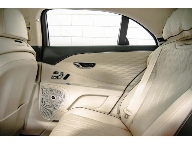 Bentley Flying Spur SPEED 6.0 W12 2023 Benzine 40